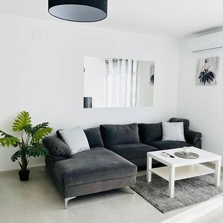 Maison 4 Personnes Avec Jacuzzi Marignane Luaran gambar